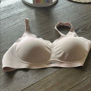 Elegant Seamless Blush Bra
